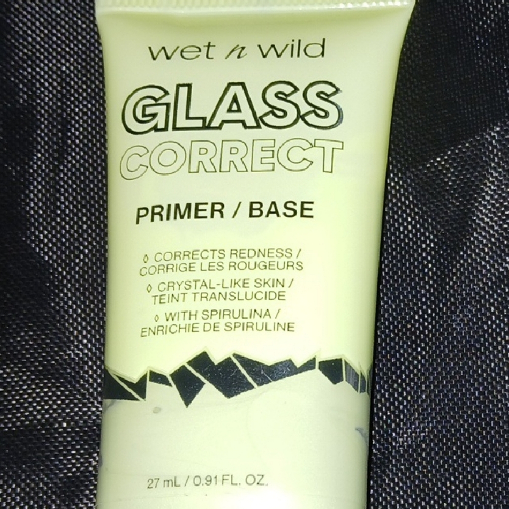 wet n wild Glass Correct Primer - Light Green
